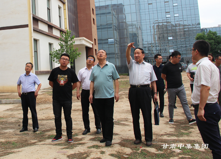 ԭCʡ˴ί(hu)ΡCʡƿ(hu)(hu)L(zhng)־һWRF(tun)˾{(dio)..